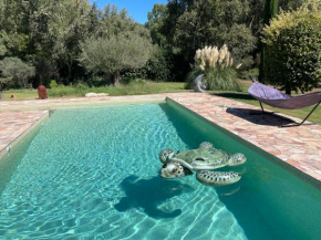 FUVOLEA, Maison de vacances à 15 min du centre d'Aix-en-Provence, piscine chauffée en saison - jardin - parking privé gratuit